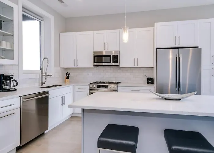 New Construction Building In River North Ferienhaus *